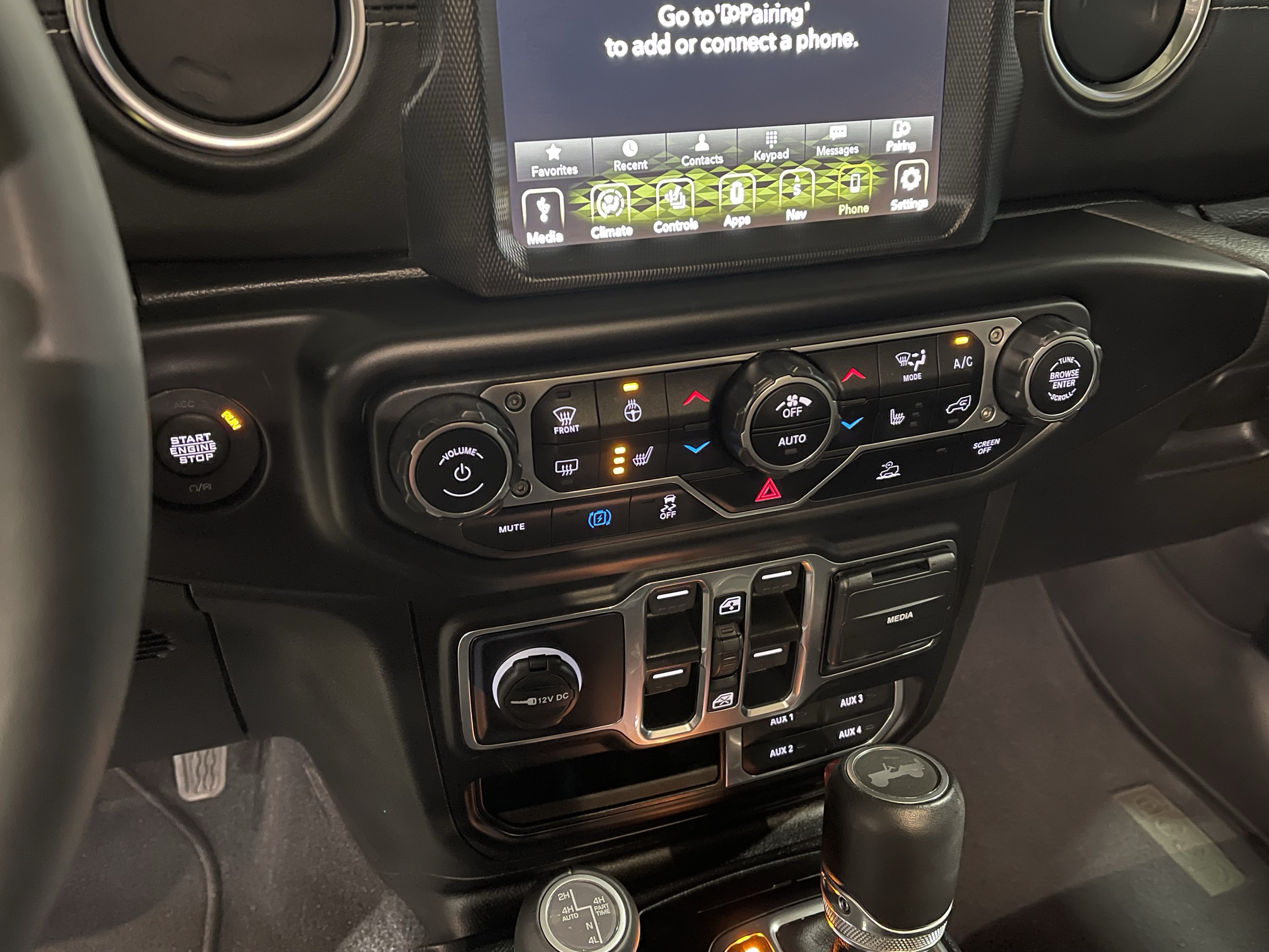 Certified 2023 Jeep Wrangler Unlimited Sahara w/ Cold Weather Group AWD/4WD image 25