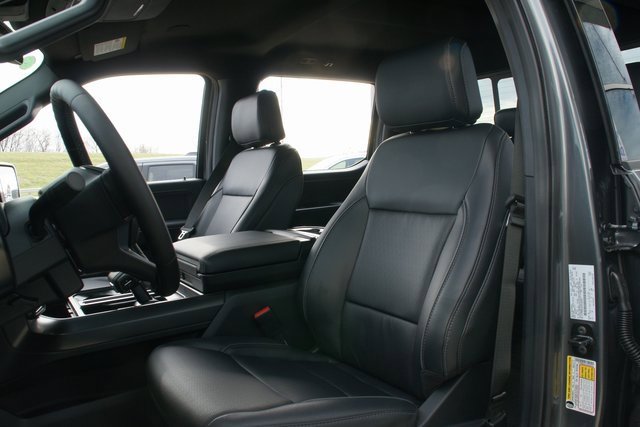 New 2025 Ford F150 Lariat w/ Equipment Group 502A High image 18