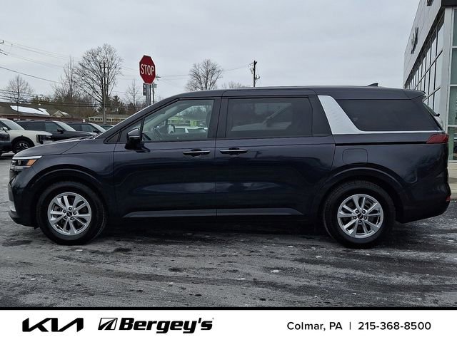 Used 2023 Kia Carnival LX image 9