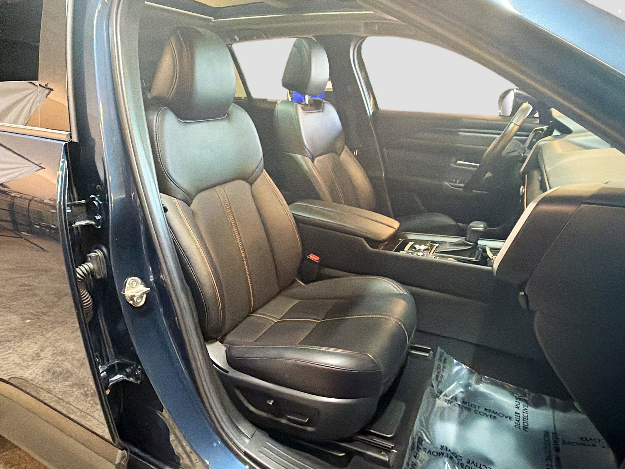 Used 2025 MAZDA CX-50 AWD 2.5 Hybrid w/ Premium Pkg image 33