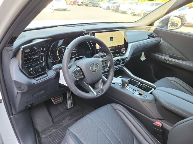 New 2026 Lexus TX 500h AWD w/ Technology Package image 18