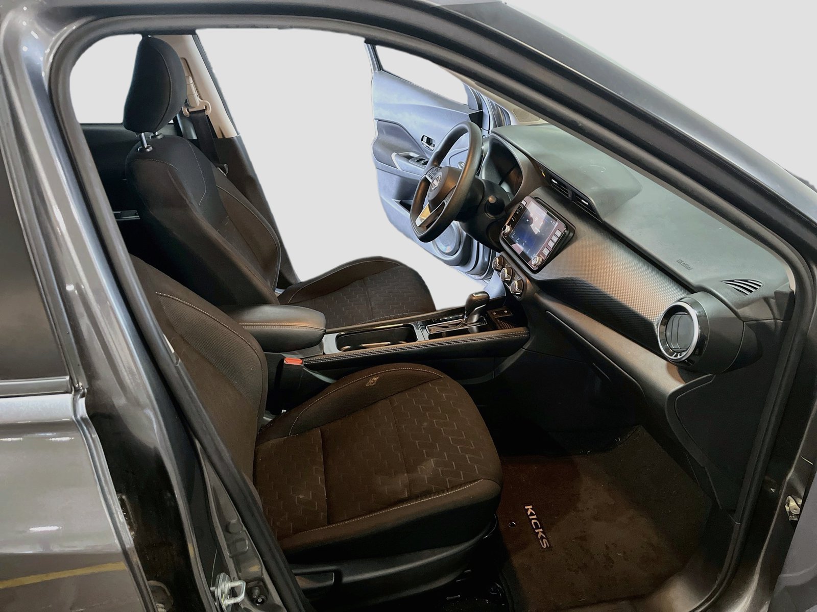 Used 2024 Nissan Kicks SV FWD image 24