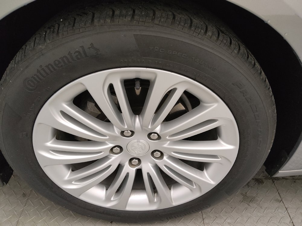 Used 2019 Buick LaCrosse Preferred image 31