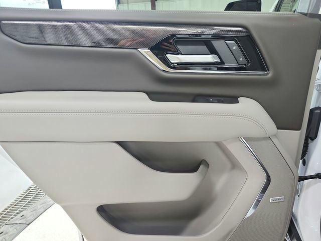New 2026 GMC Yukon Elevation RWD image 41