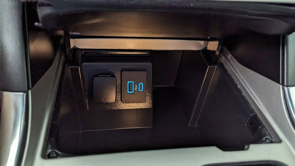 Certified 2021 Ford Explorer Limited image 32