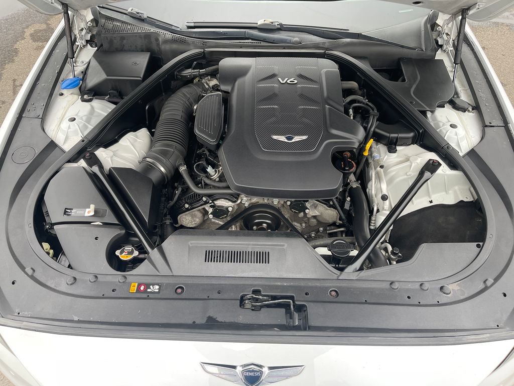 Used 2018 Genesis G80 3.8 w/ Option Group 03 image 9