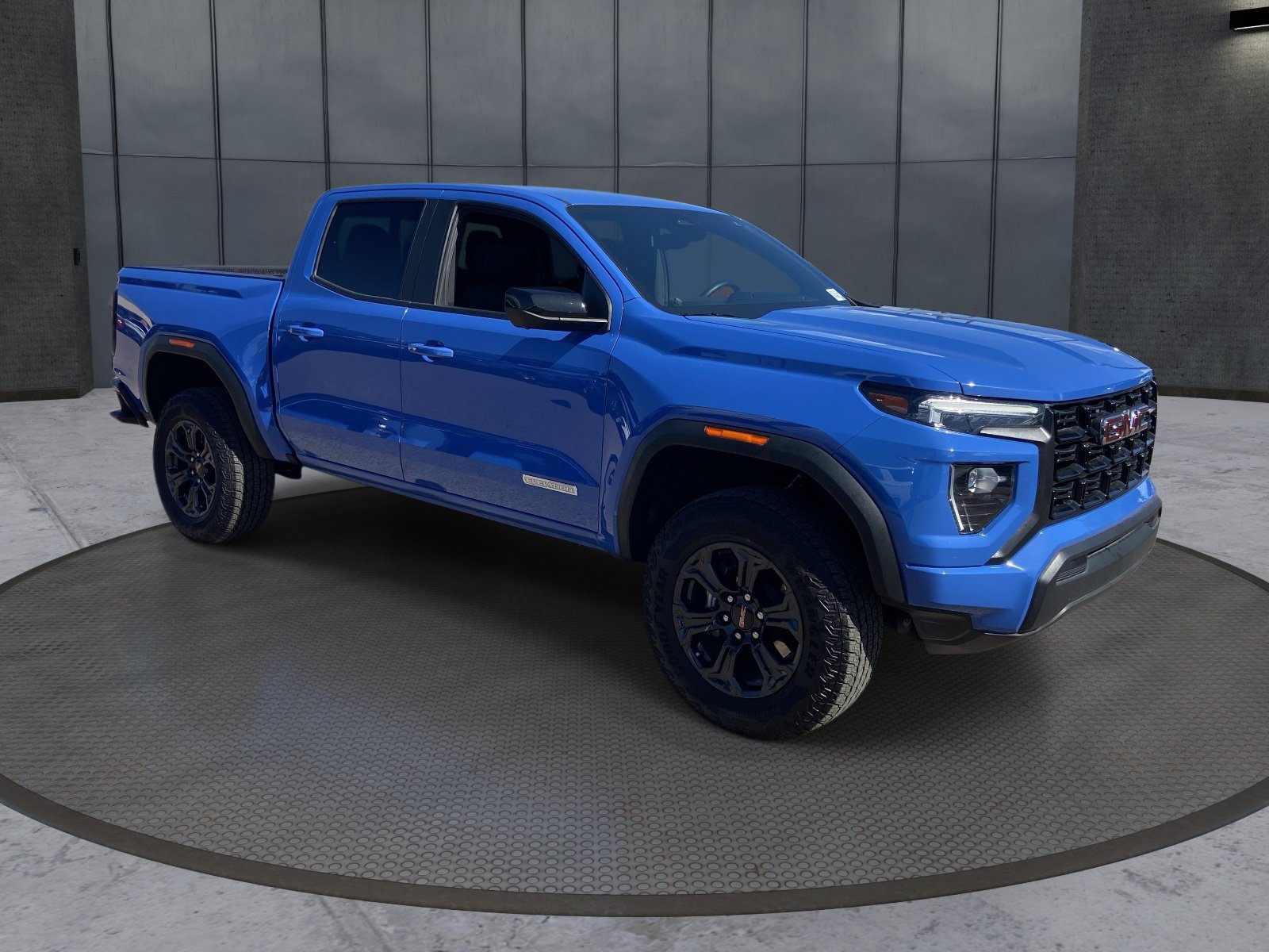 Certified 2025 GMC Canyon Elevation w/ Technology Package RWD image 7