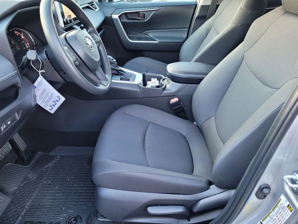 New 2025 Toyota RAV4 LE image 8