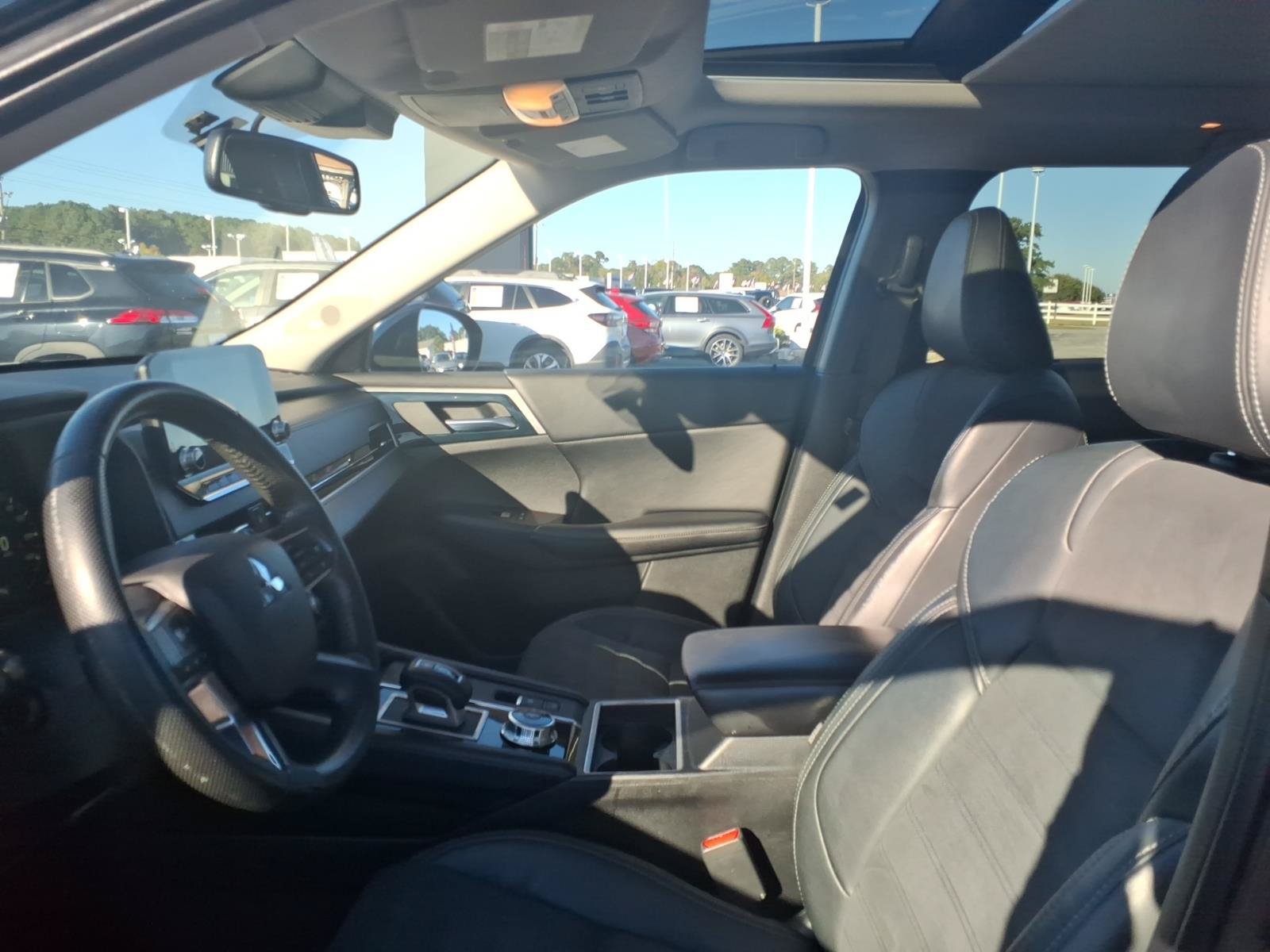 Used 2022 Mitsubishi Outlander SE FWD image 7