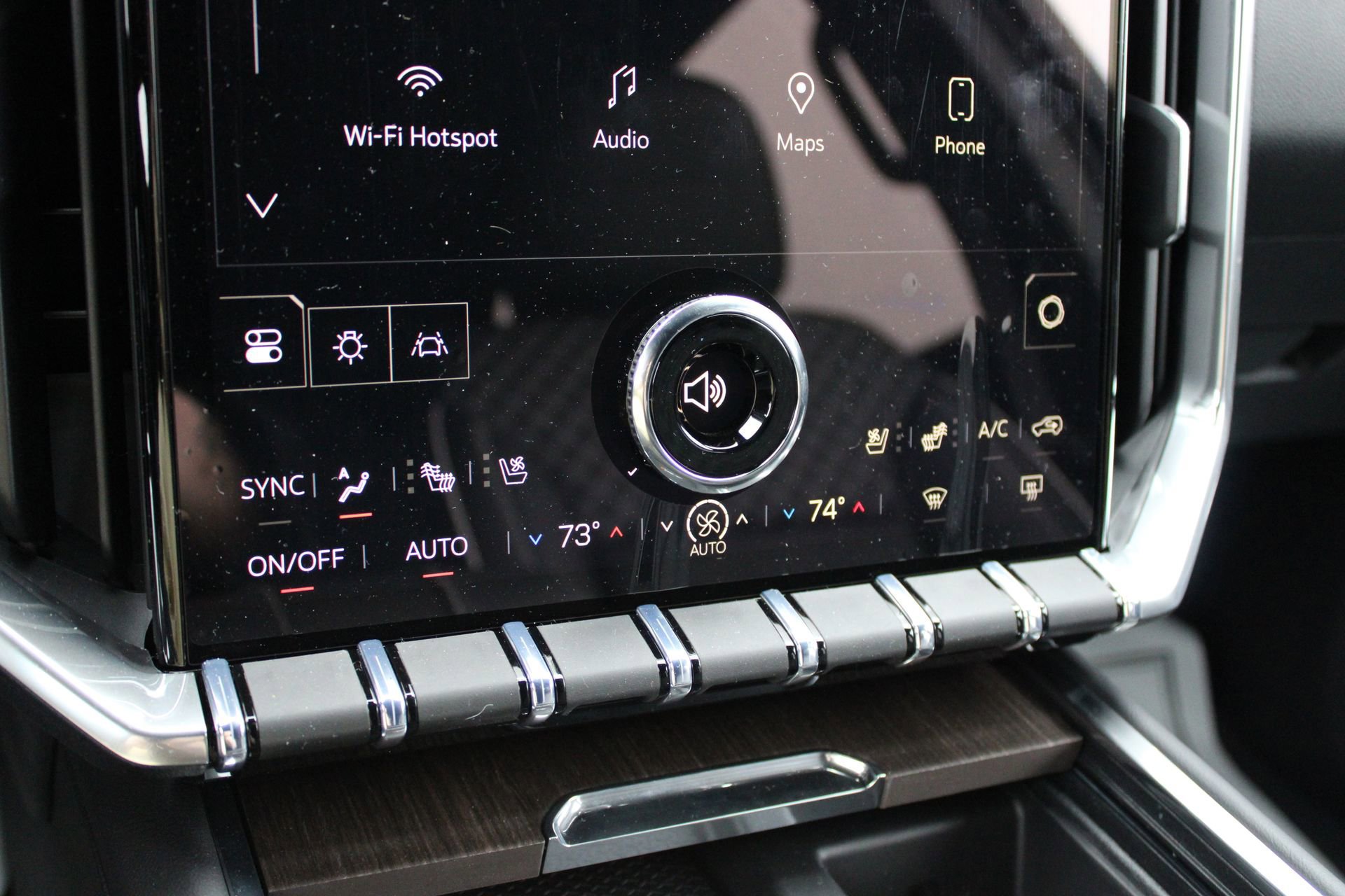 New 2026 GMC Acadia Denali w/ Super Cruise Package image 38