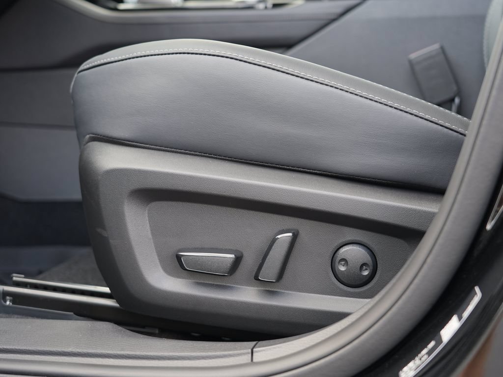 New 2026 Mitsubishi Outlander LE AWD/4WD image 15