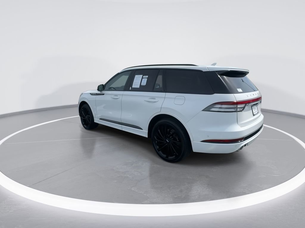 Used 2023 Lincoln Aviator Reserve w/ Jet Appearance Package AWD/4WD image 6