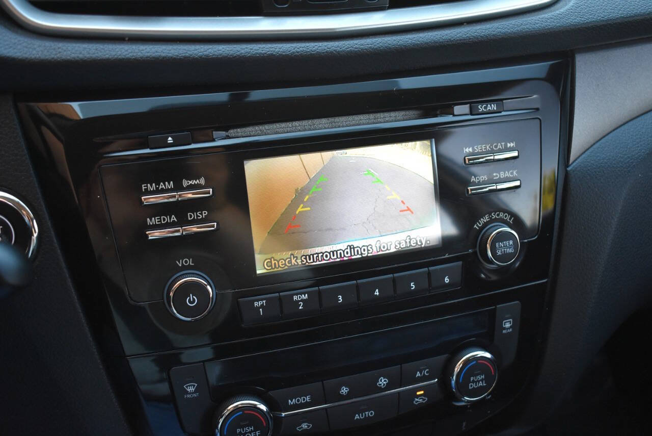 Used 2015 Nissan Rogue SV AWD/4WD image 20