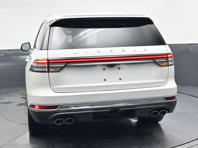 Used 2020 Lincoln Aviator Reserve w/ Equipment Group 202A image 5