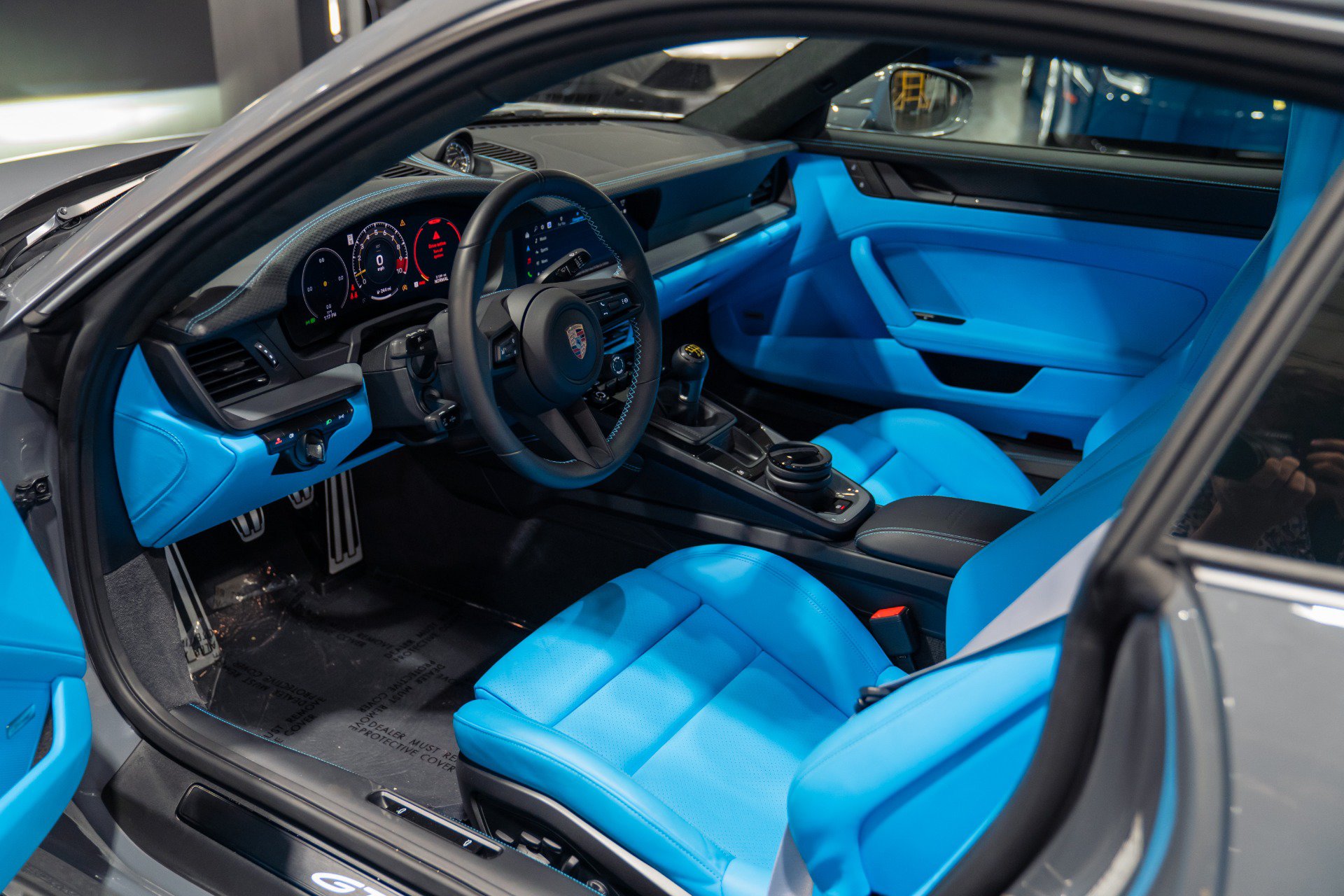 Used 2026 Porsche 911 GT3 RWD image 2