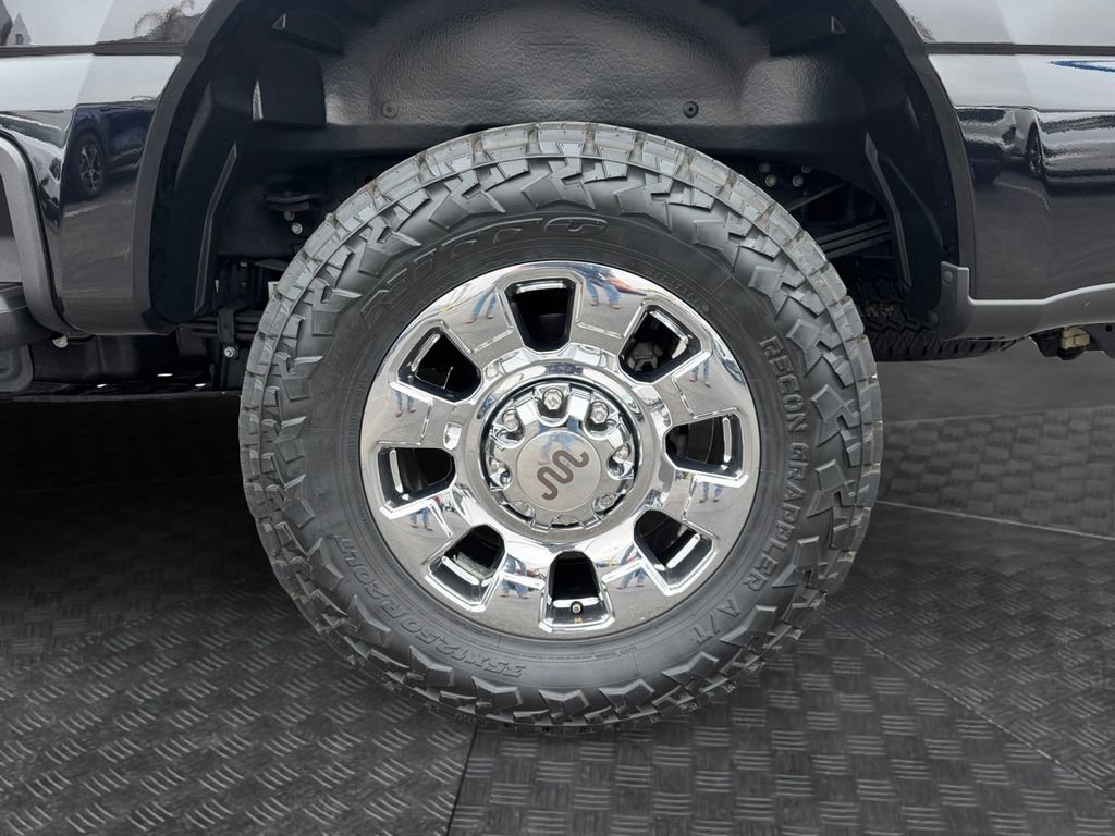 Certified 2025 Ford F250 King Ranch w/ Chrome Package image 15