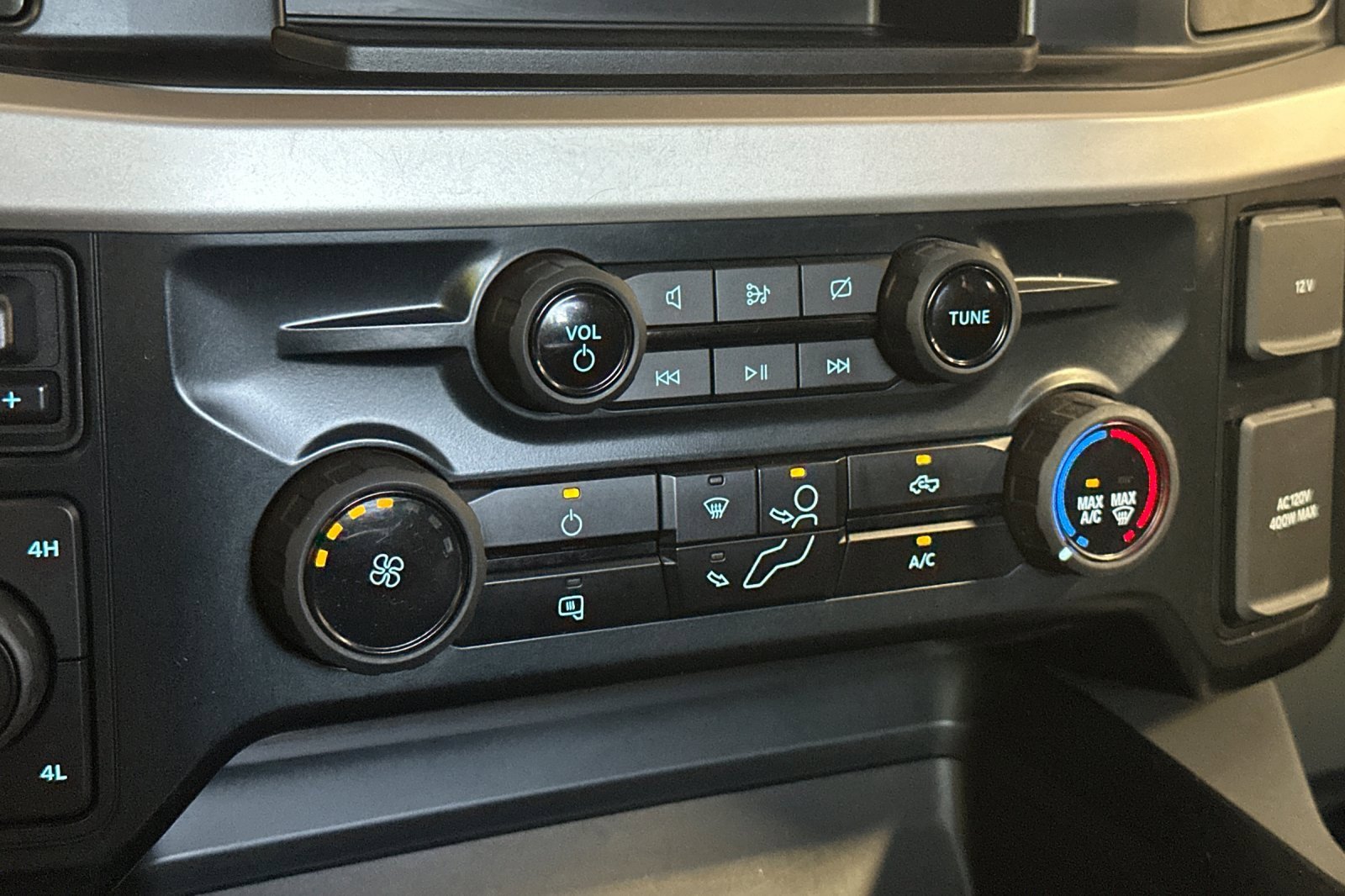 Used 2023 Ford F250 XLT image 21