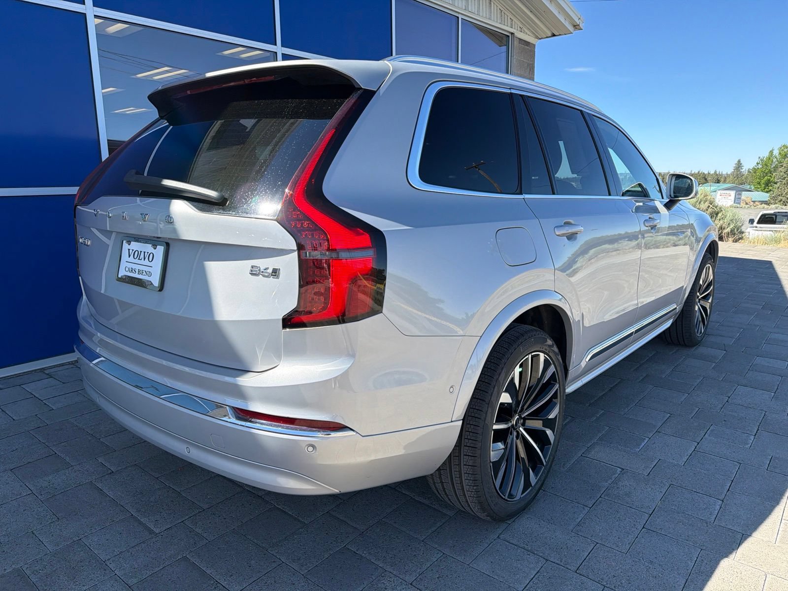 Used 2025 Volvo XC90 B6 Plus AWD/4WD image 7