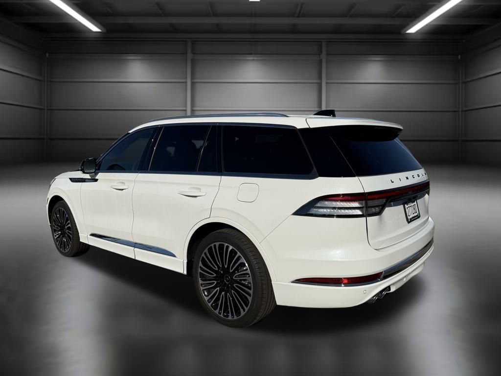 New 2025 Lincoln Aviator Black Label image 4