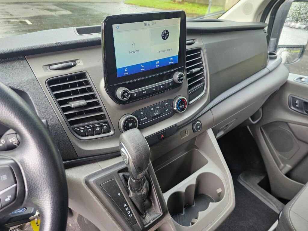 Used 2020 Ford Transit 150 XLT image 26