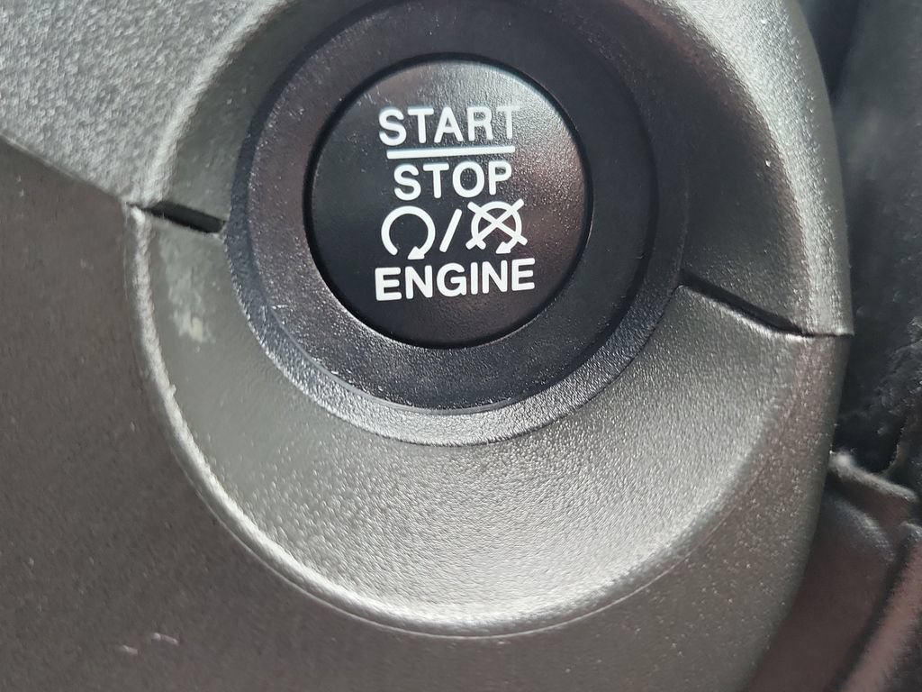 Used 2020 Jeep Compass Trailhawk AWD/4WD image 17