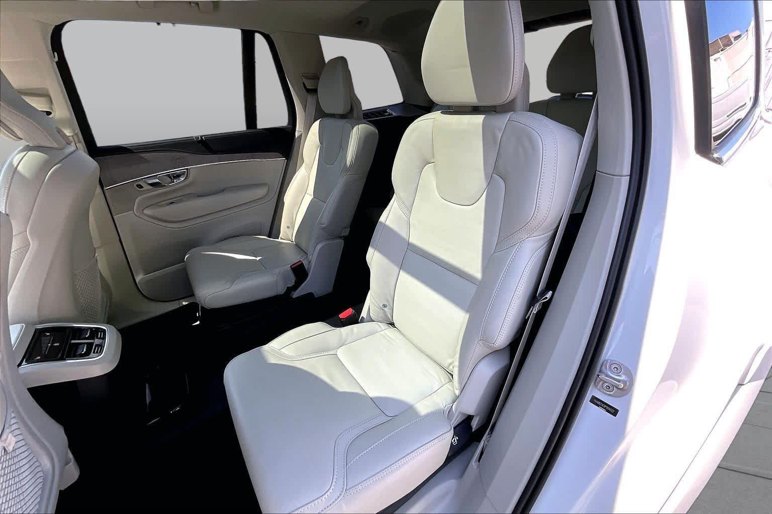 Used 2023 Volvo XC90 B6 Ultimate AWD/4WD image 21