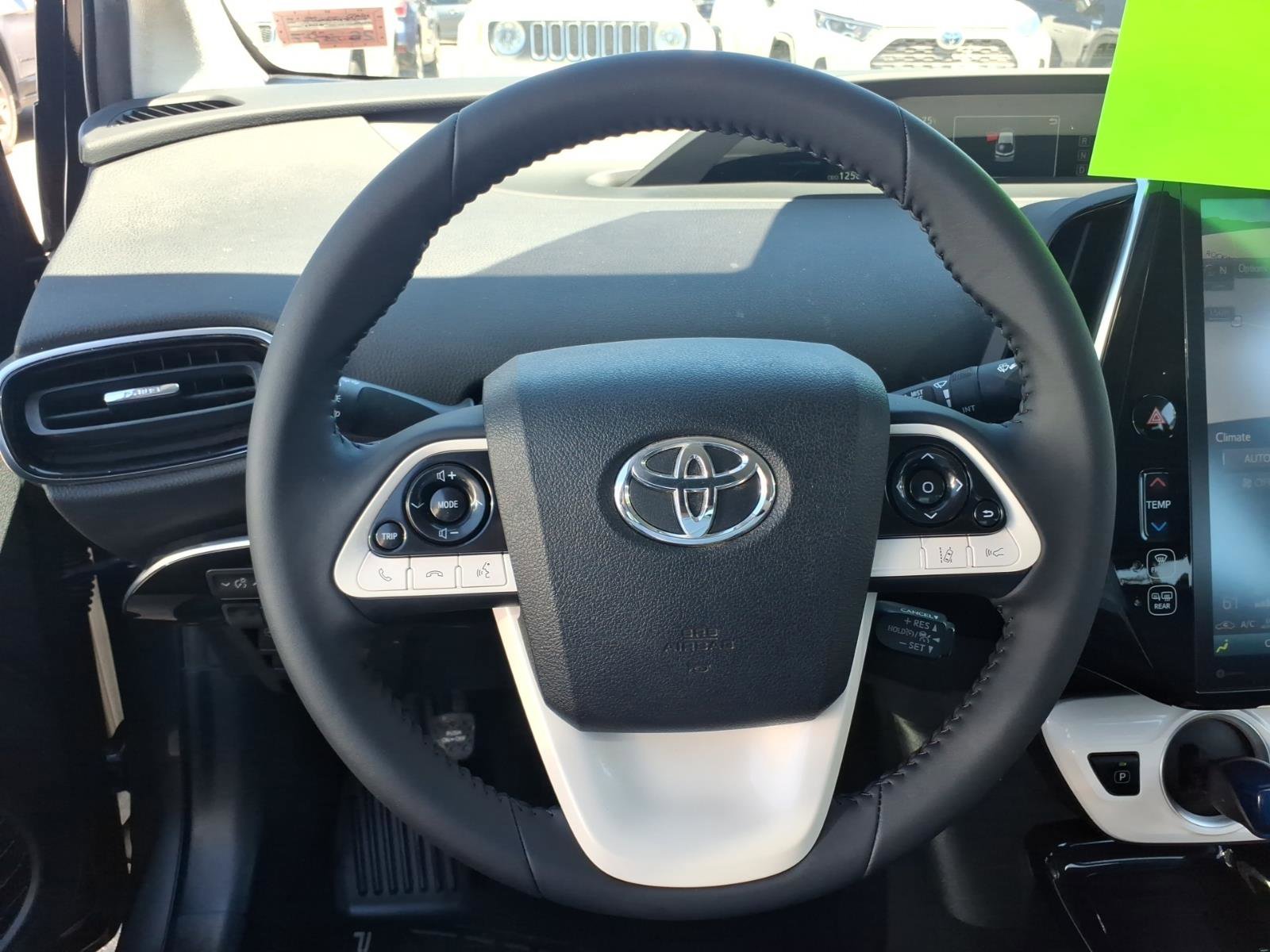 Used 2017 Toyota Prius Prime Premium FWD image 10