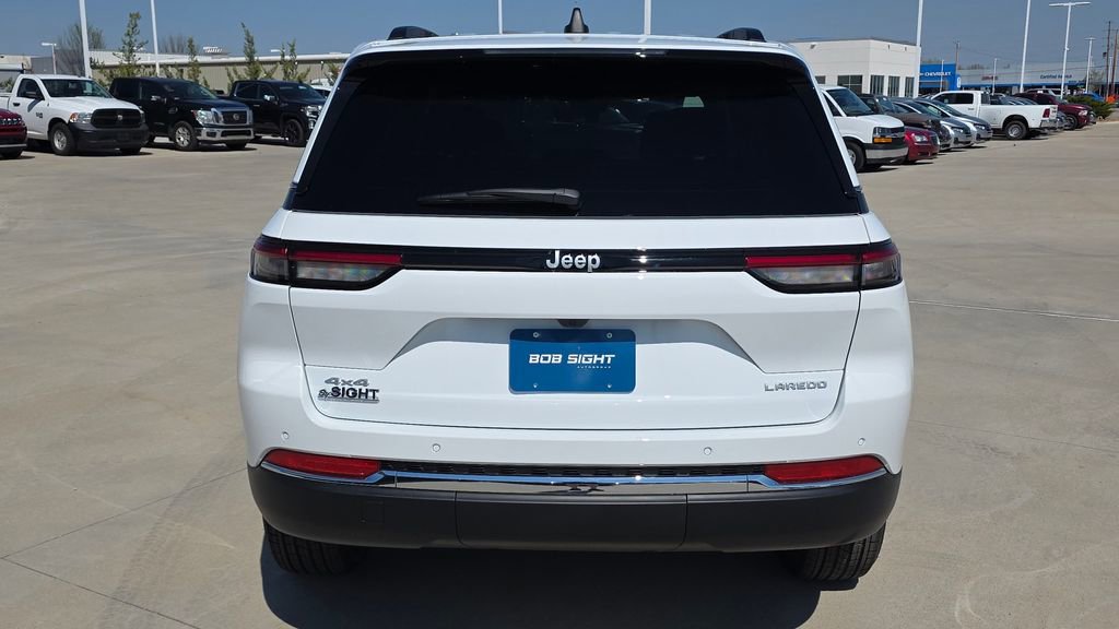 New 2026 Jeep Grand Cherokee Laredo AWD/4WD image 4