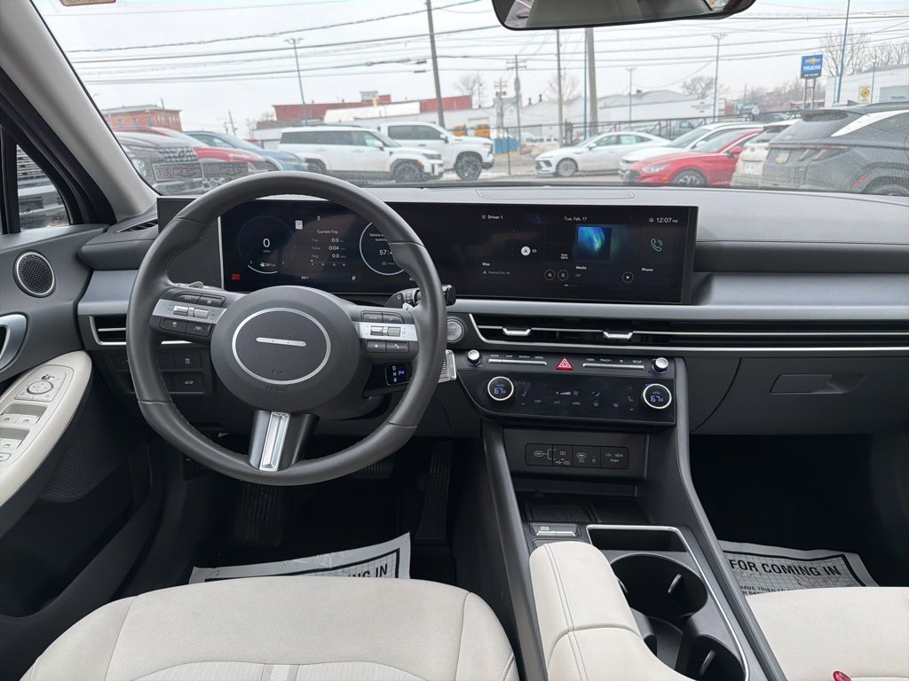 Certified 2024 Hyundai Sonata SEL w/ Convenience Package image 18