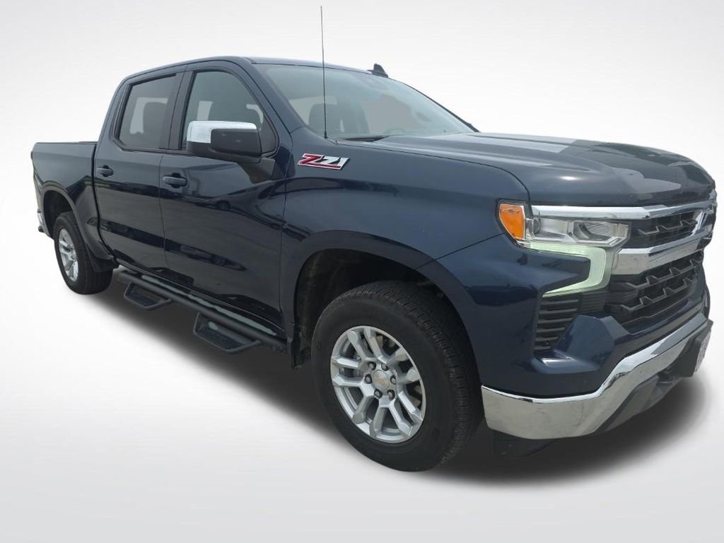 Used 2022 Chevrolet Silverado 1500 LT AWD/4WD image 10