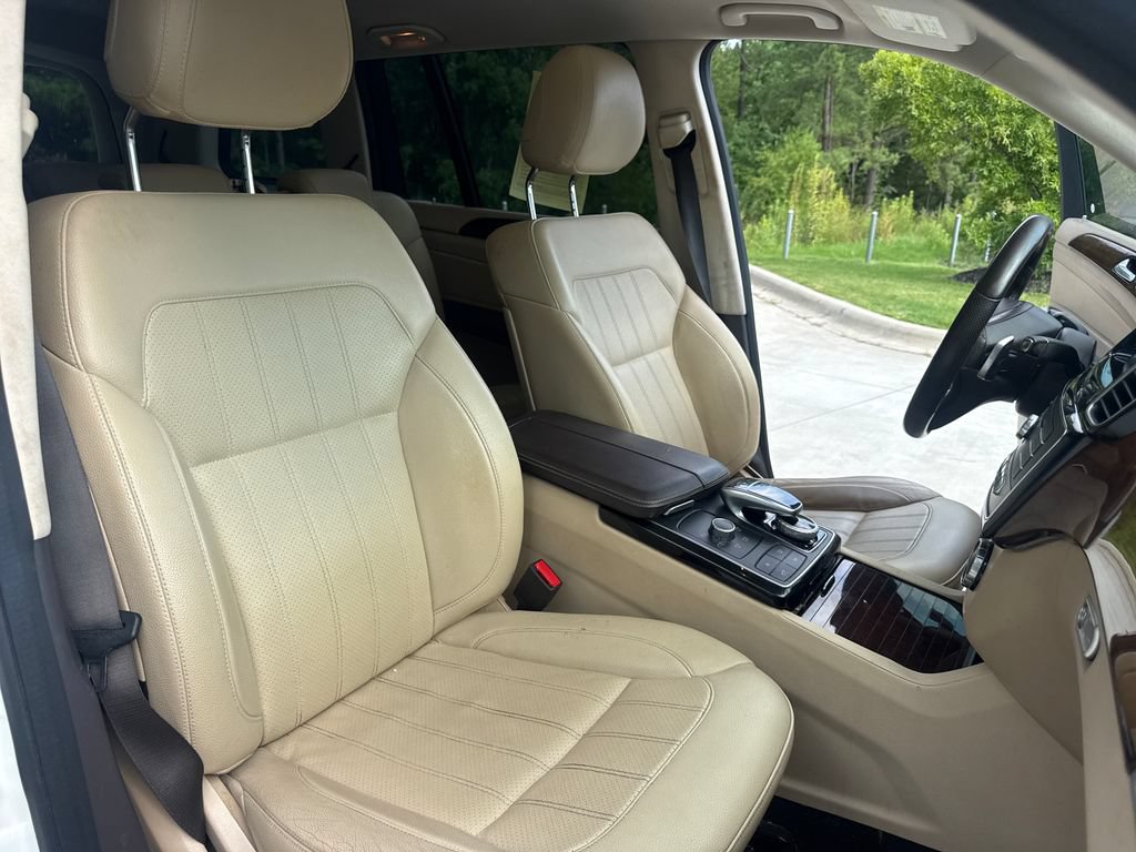 Used 2017 Mercedes-Benz GLS 450 4MATIC image 34
