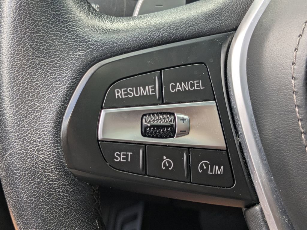 Used 2022 BMW X6 xDrive40i w/ Premium Package AWD/4WD image 13