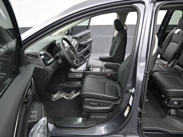 New 2026 Honda Odyssey Touring image 6