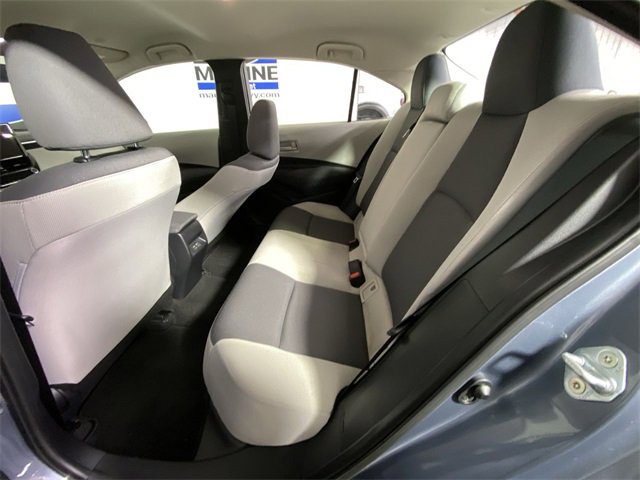 Used 2025 Toyota Corolla LE image 28
