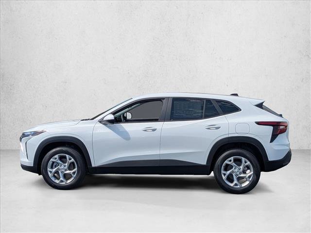 New 2026 Chevrolet Trax LS w/ LS Convenience Package FWD image 5