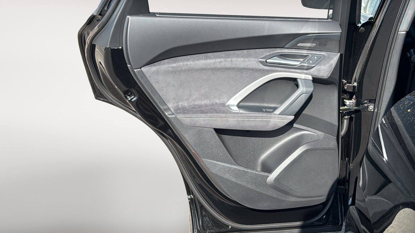 New 2026 Audi SQ5 Premium Plus AWD/4WD image 17