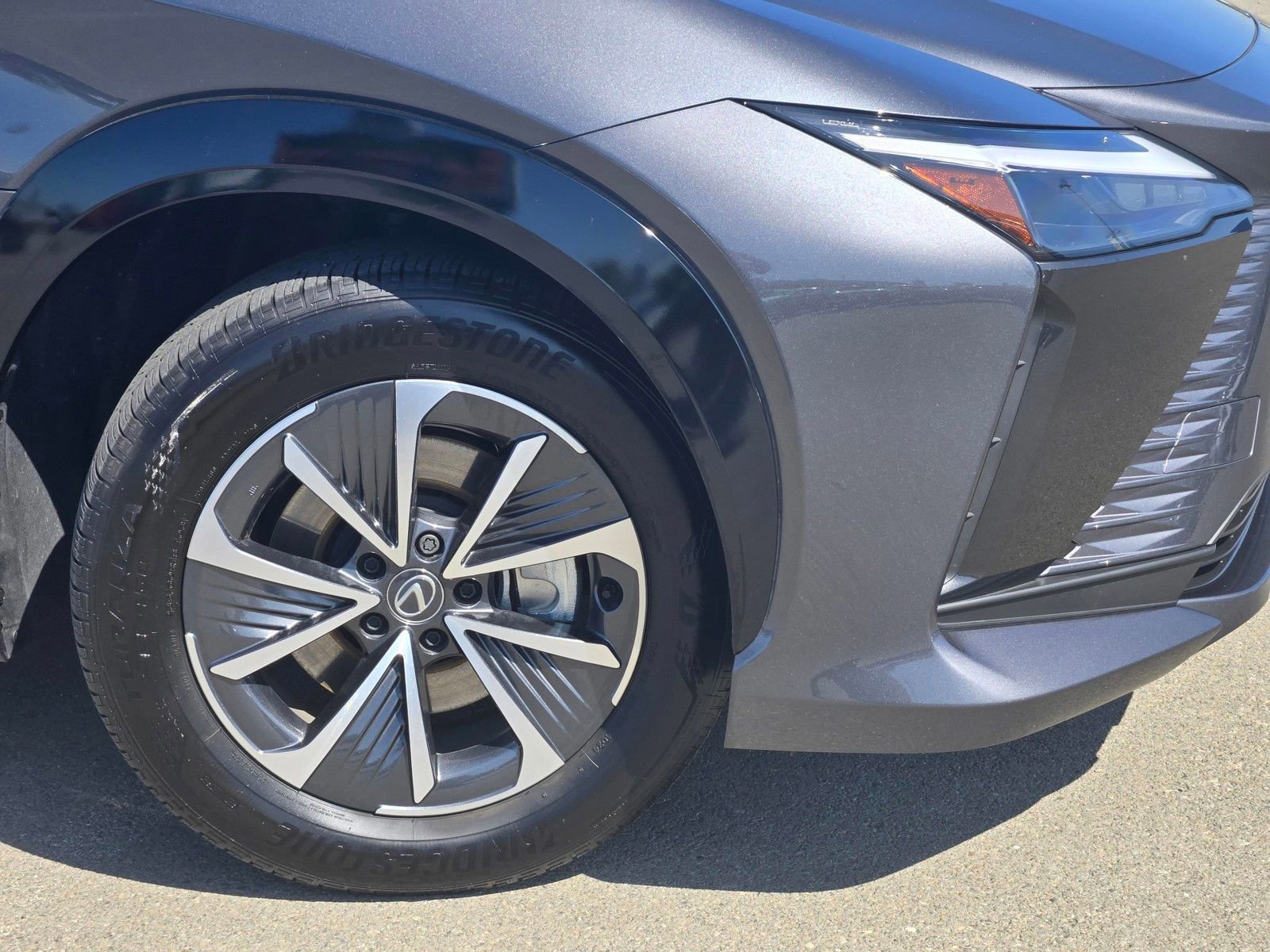 Used 2024 Lexus RZ 300e Premium FWD image 9