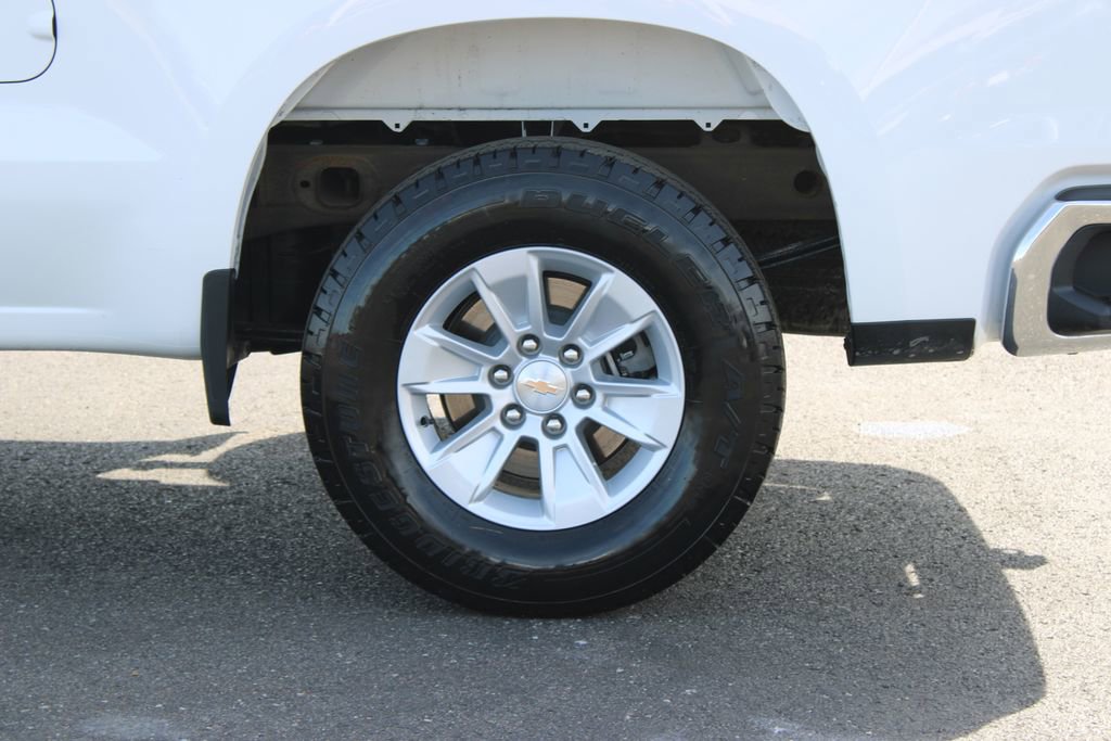Used 2025 Chevrolet Silverado 1500 LT w/ Work Truck Package AWD/4WD image 17