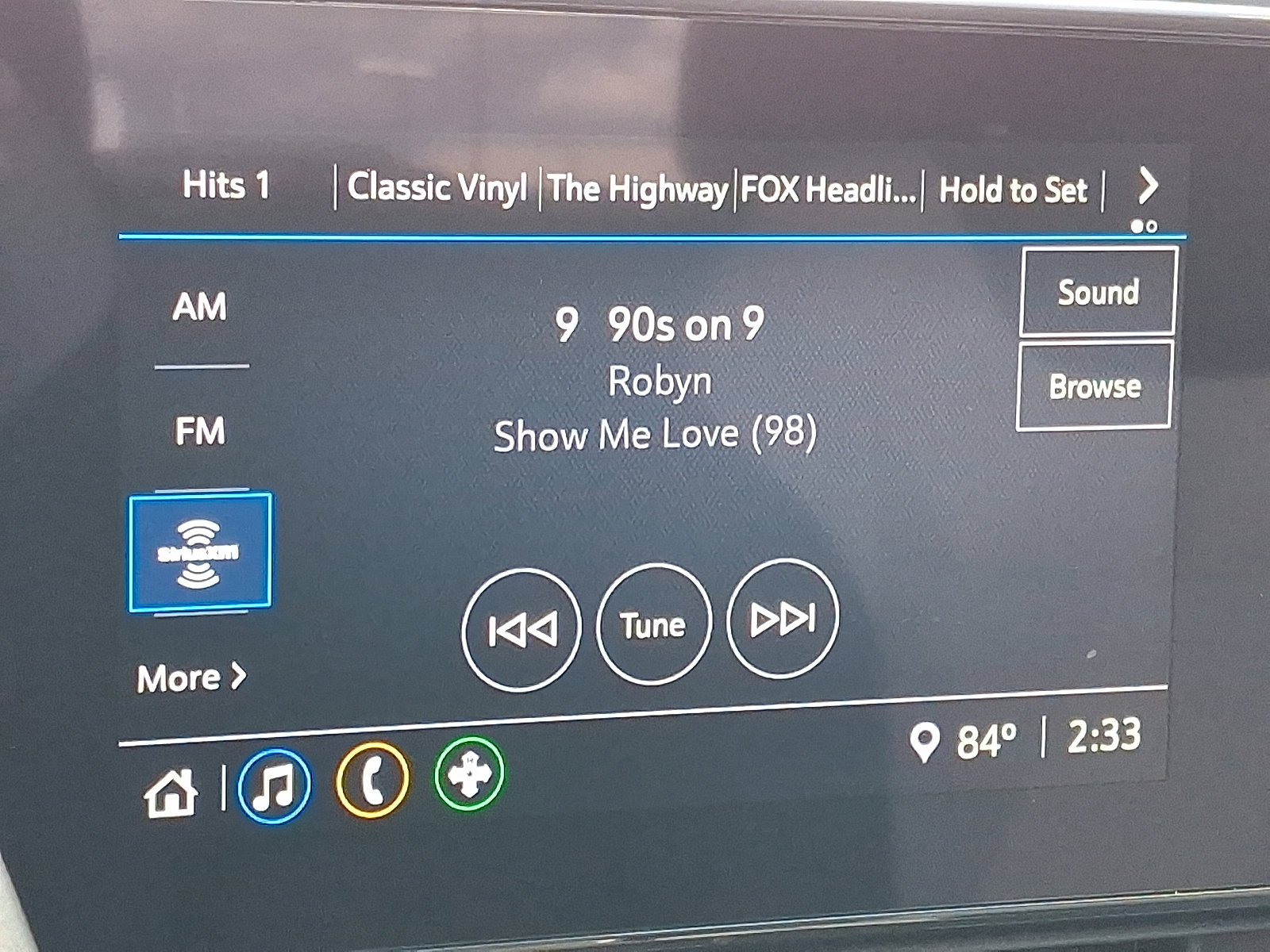 Used 2025 Chevrolet Trax LS image 18