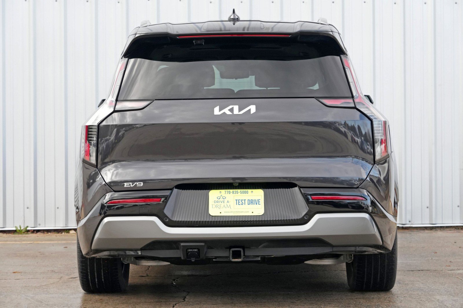 Used 2024 Kia EV9 Land image 11