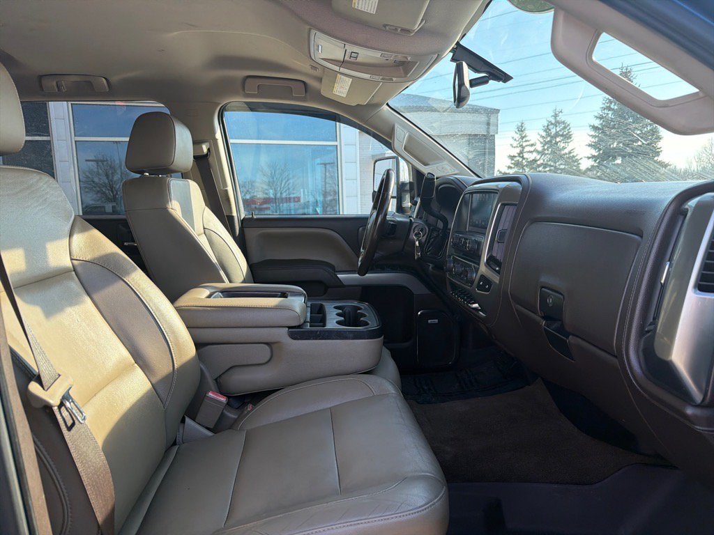 Used 2017 Chevrolet Silverado 2500 LTZ w/ Duramax Plus Package AWD/4WD image 25