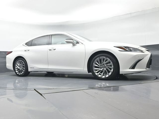 Used 2021 Lexus ES 300h w/ Accessory Package image 41