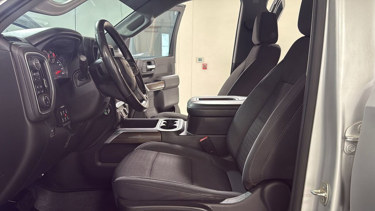 Used 2022 Chevrolet Silverado 1500 LT Trail Boss w/ Bed Protection Package image 12