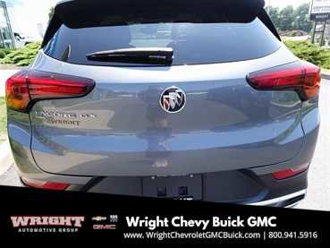 Used 2022 Buick Encore GX Essence w/ Experience Buick Package image 4