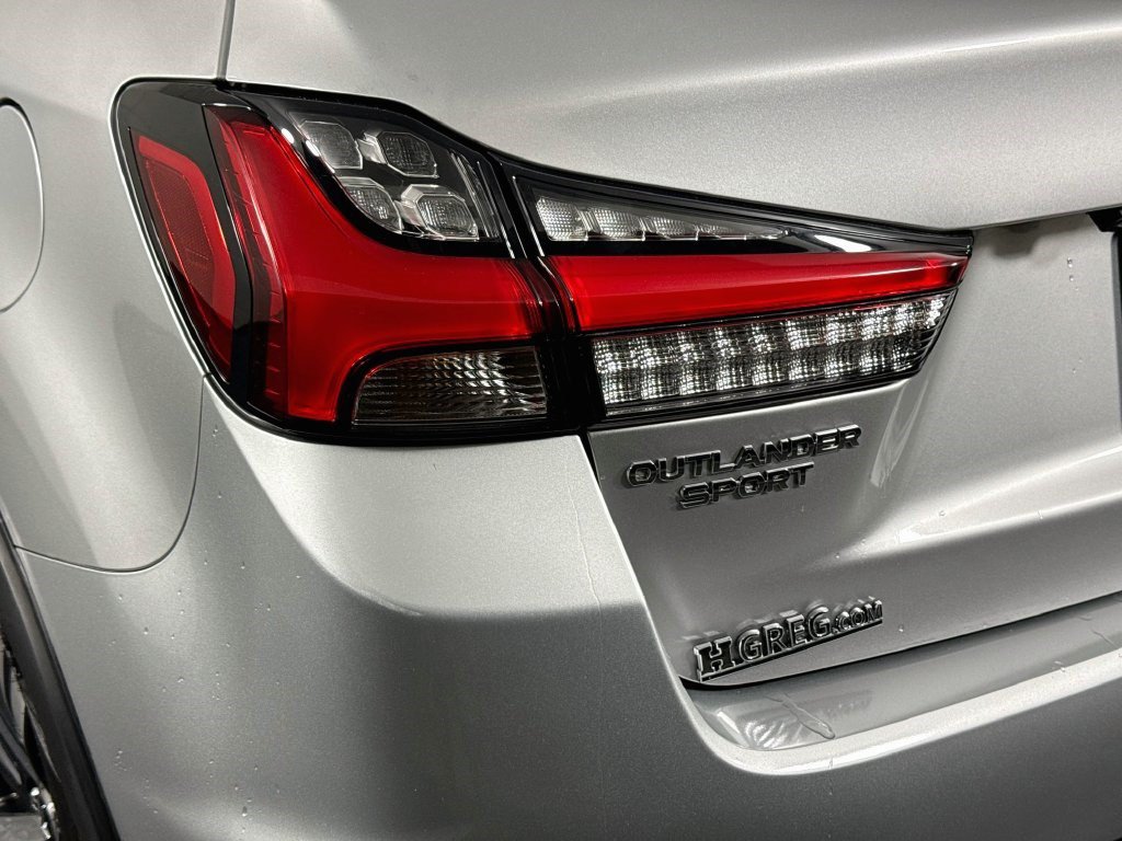 Used 2025 Mitsubishi Outlander Sport AWD image 34
