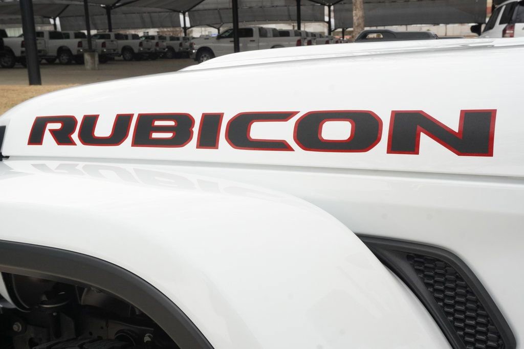 Used 2023 Jeep Gladiator Rubicon w/ Cold Weather Group image 8