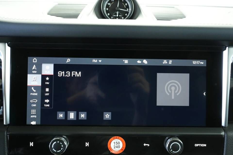 Certified 2026 Porsche Macan AWD/4WD image 18