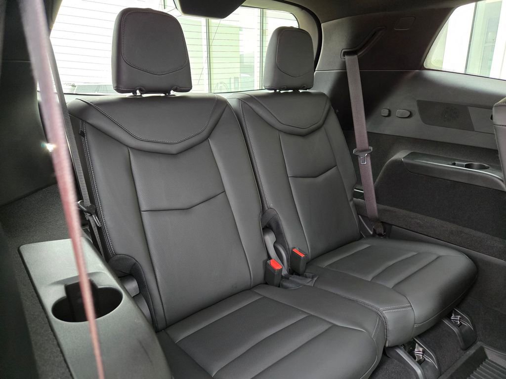 Used 2023 Cadillac XT6 Premium Luxury w/ Technology Package image 32