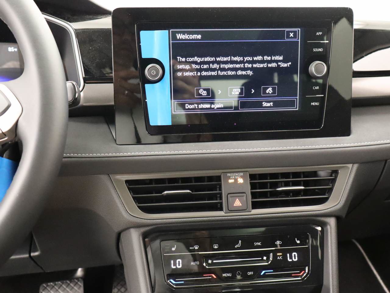 New 2026 Volkswagen Taos SE FWD image 9