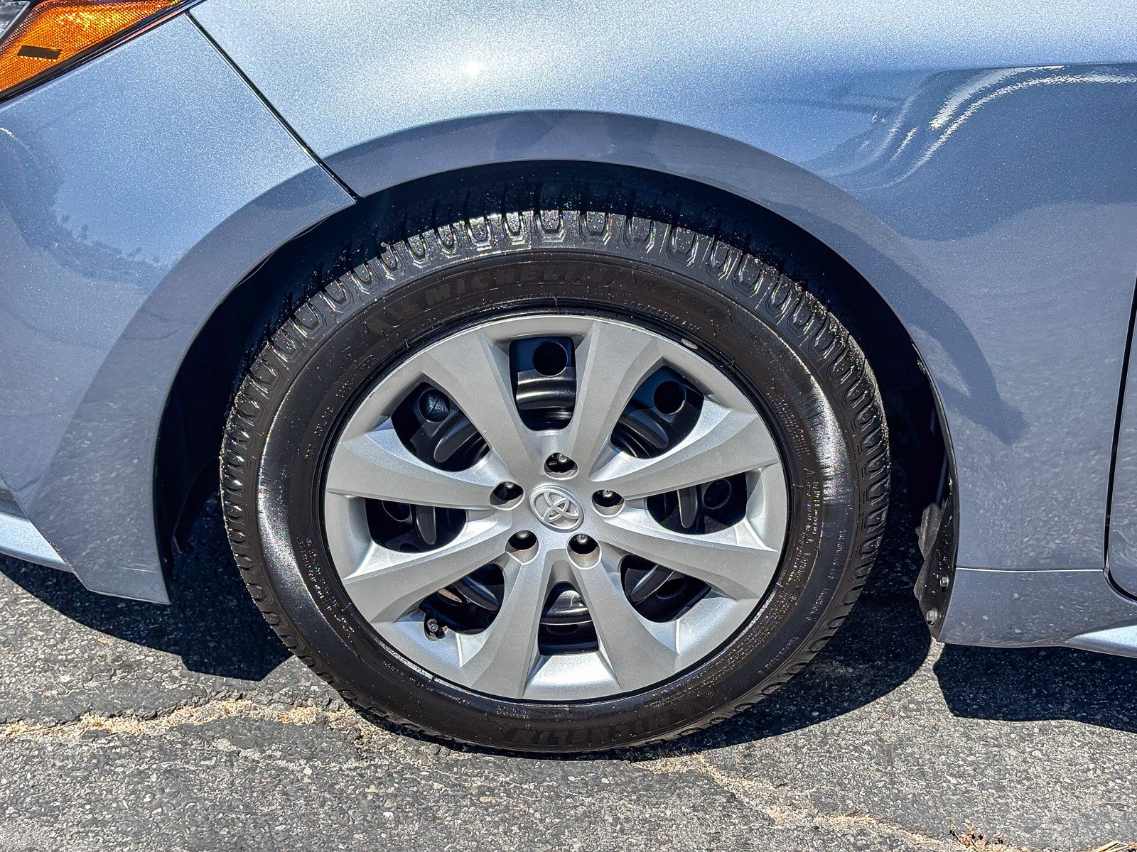 Certified 2025 Toyota Corolla LE FWD image 11